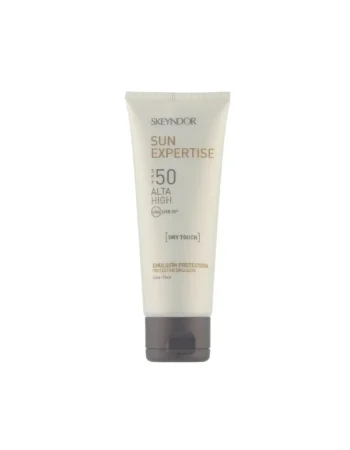 Emulsión solar de tacto seco SPF50